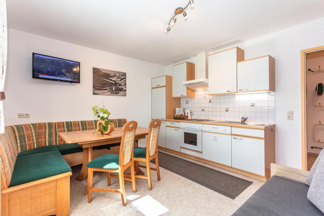 Appartement Haus Schwaighofer à Saalbach-Hinterglemm Extérieur photo
