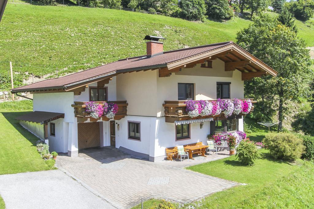 Appartement Haus Schwaighofer à Saalbach-Hinterglemm Extérieur photo